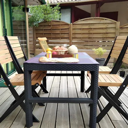 Maison, Piscine Sous Les Pins Dom wakacyjny *